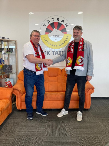 PO DNEŠNOM ZÁPASE KONČÍ NA LAVIČKE REITER, NAHRADÍ HO PETRUŠ